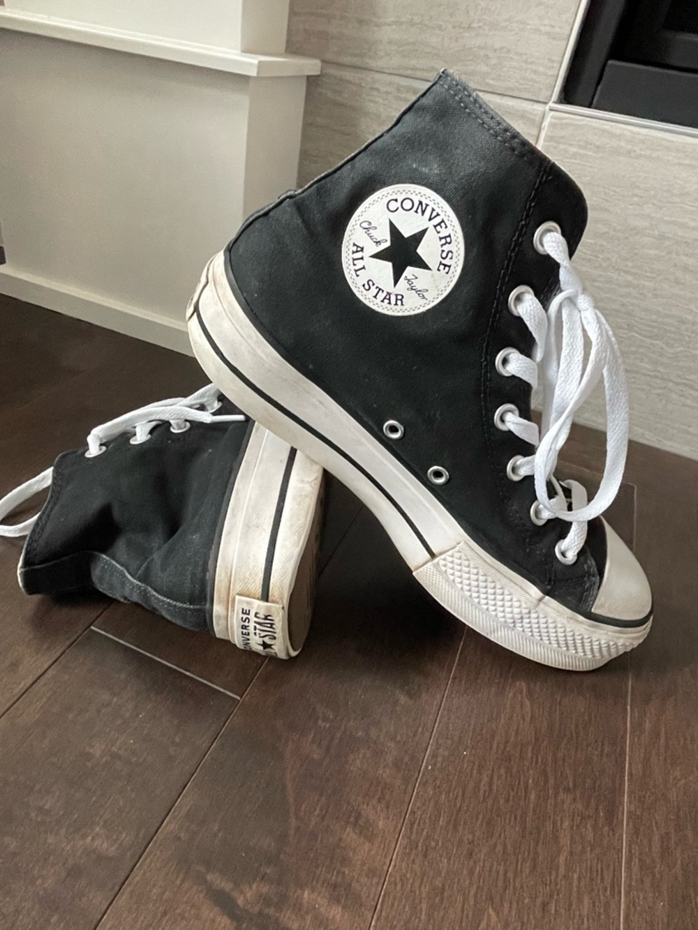 Converse Chuck Taylor All Star High Top Sneakers - Black